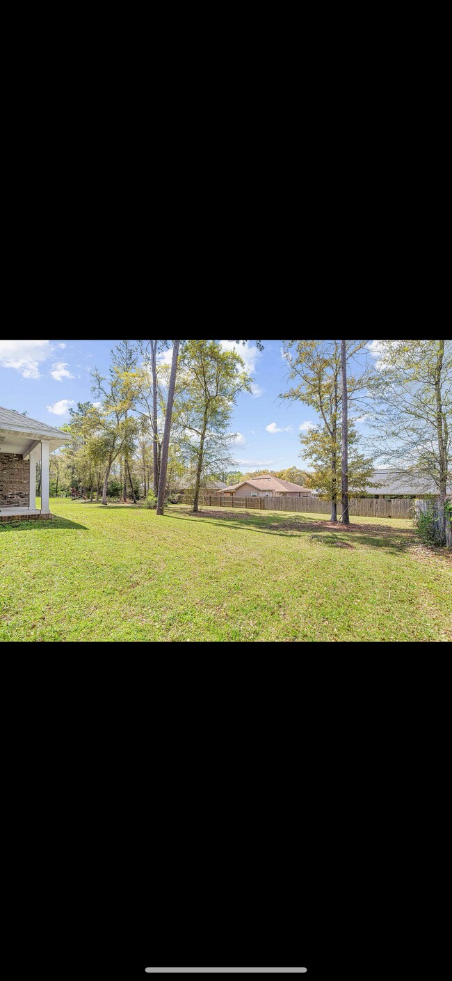 Foto del edificio - 6030 W Dogwood Dr