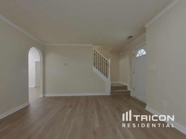 Building Photo - 800 Georgian Hills Dr