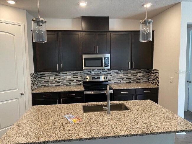 Foto del edificio - 8053 Cherrystone St