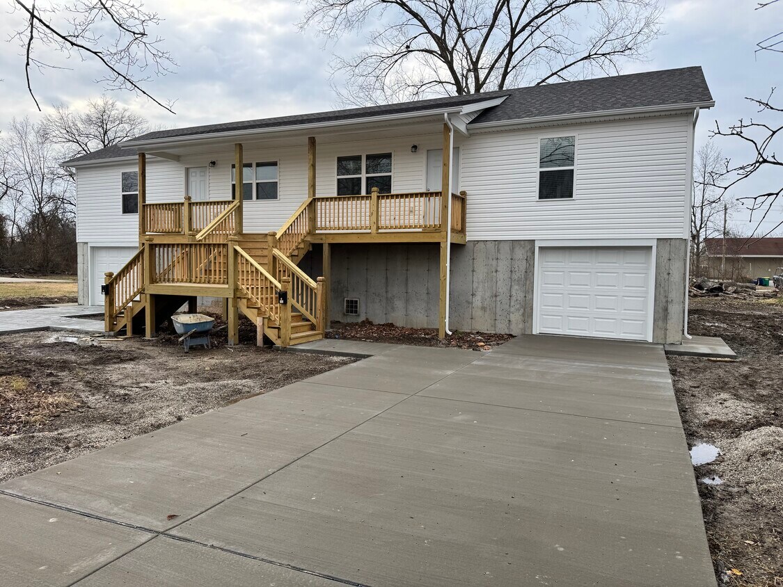Foto principal - 709 S 3rd St