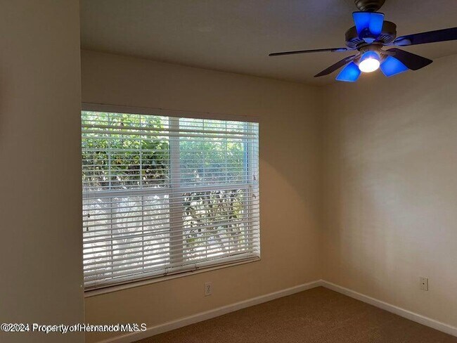 Building Photo - 855 Sea Holly Dr