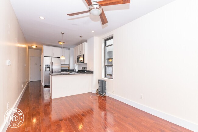 Foto del edificio - 223 Bainbridge St