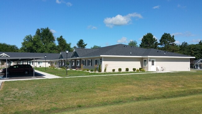 Building Photo - 529 E 2nd St