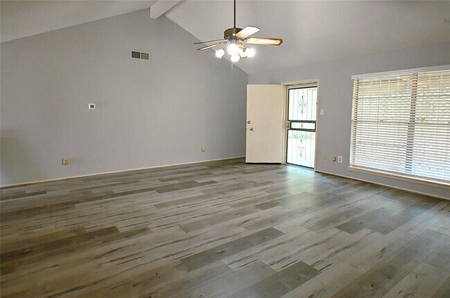 Foto del edificio - 10622 Hillcroft St