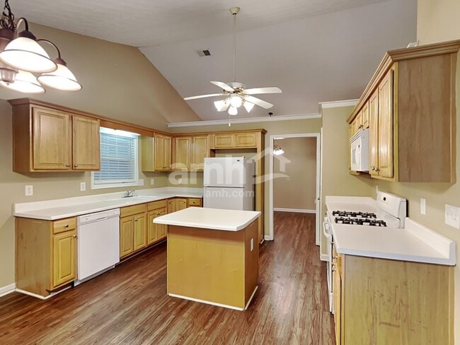 Foto del edificio - 3301 Freedom Landing NW