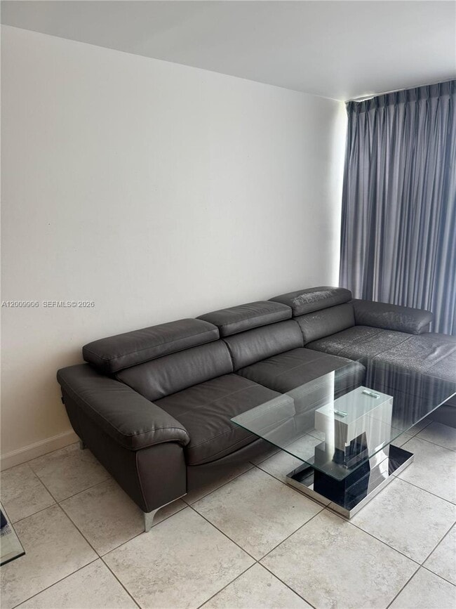 Foto del edificio - 701 Three Islands Boulevard