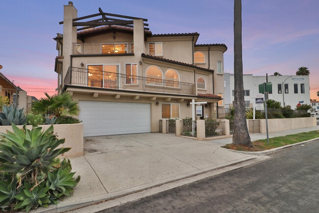 Building Photo - 1701 Crescent Ave