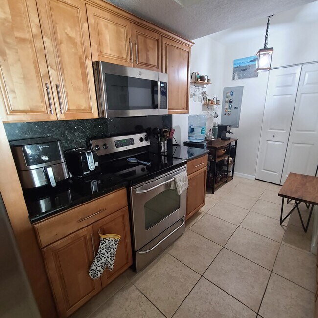 Foto del edificio - 3530 SW 22nd St