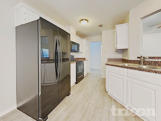 Building Photo - 1508 Sunflower Ln