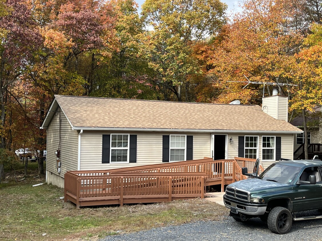 Primary Photo - 35 Short Ridge Rd