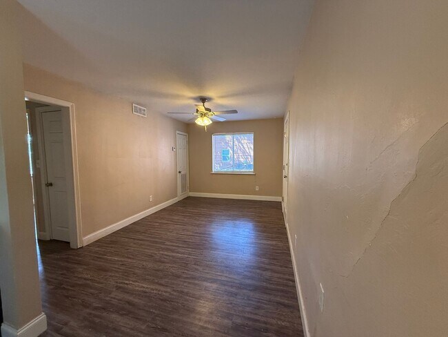 Foto del edificio - 1740 NW 17th St