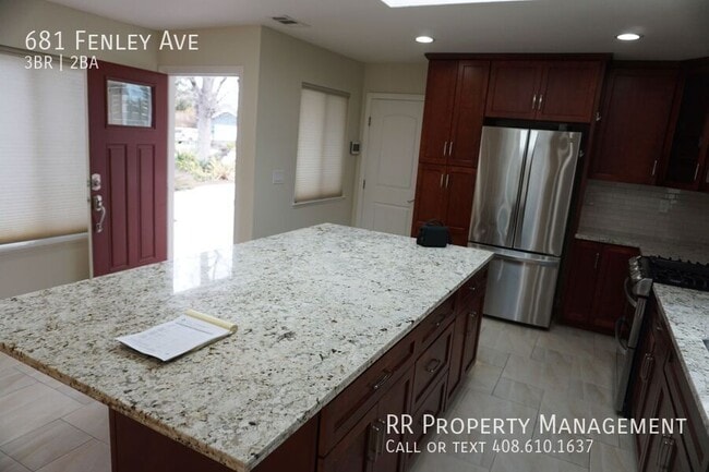 Building Photo - 681 Fenley Ave
