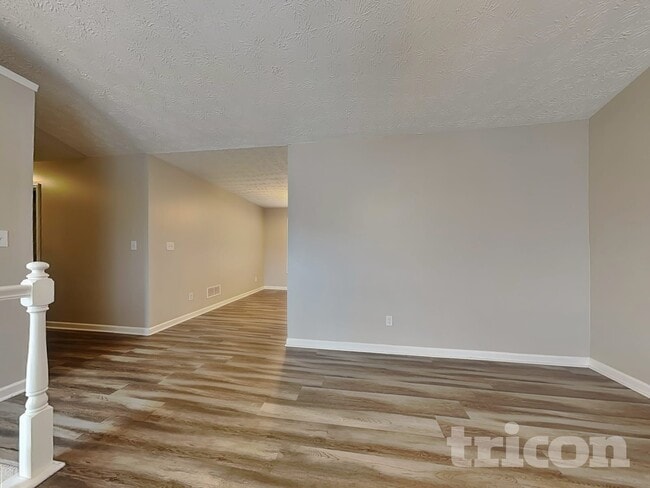 Building Photo - 38 Ann Cir