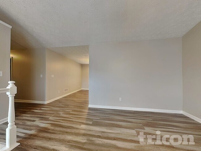 Foto del edificio - 38 Ann Cir