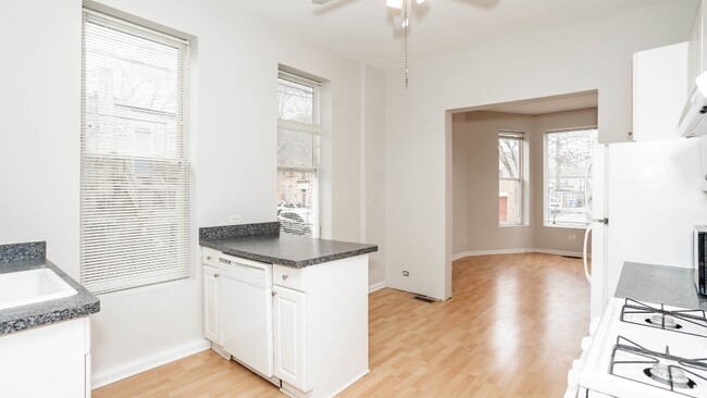 Foto del edificio - 815 N Fairfield Ave