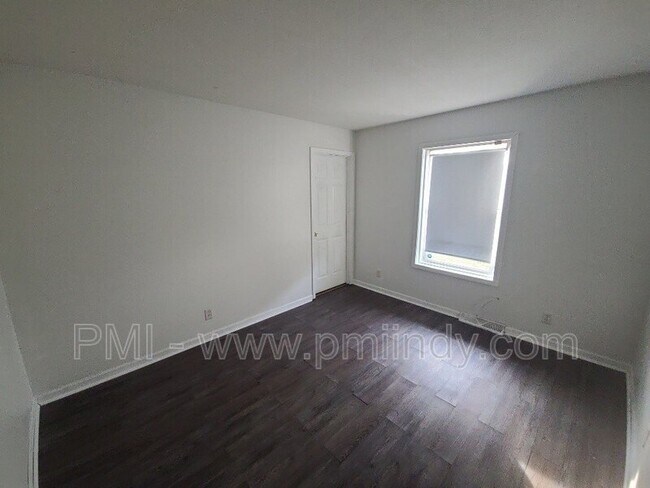 Foto del edificio - 2601 Station St