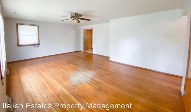 Building Photo - 3 br, 1 bath House - 729 Tuttle St