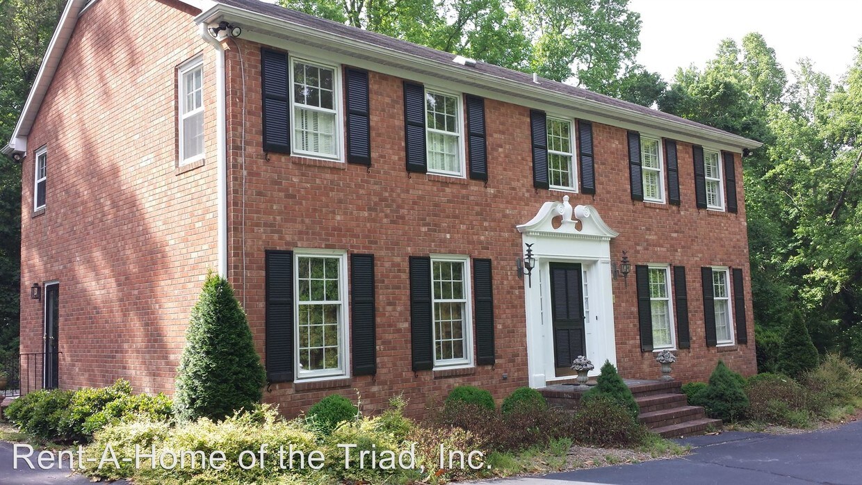 1664 Pleasant Ridge Rd, Greensboro, NC 27409 House Rental in