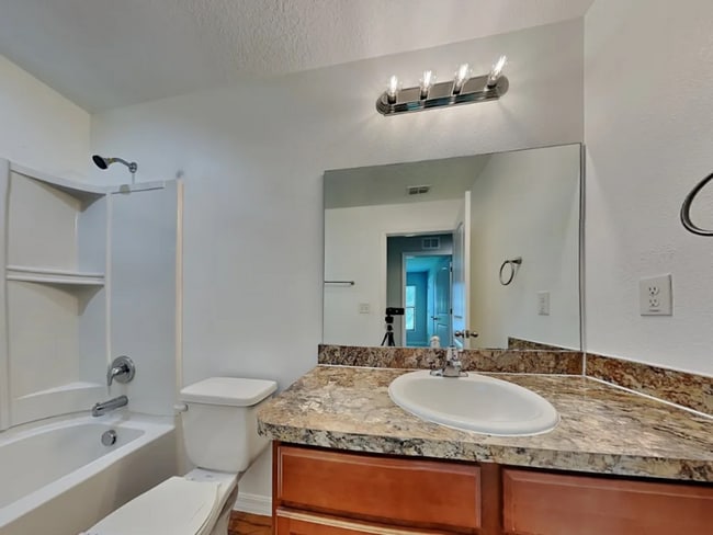 Building Photo - 11819 Thicket Wood Dr