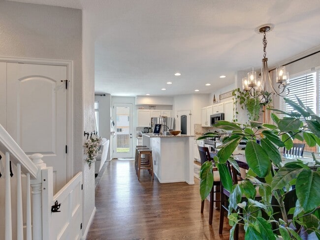 Building Photo - 6269 Dancing Water Dr