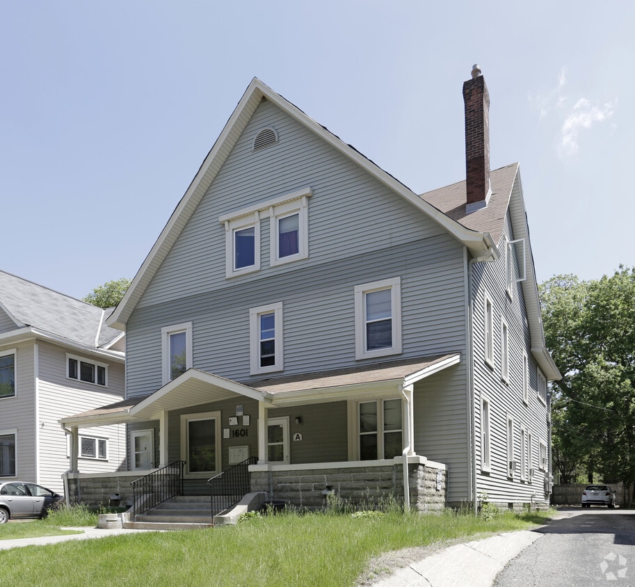 Primary Photo - 1601 S Elliot Ave