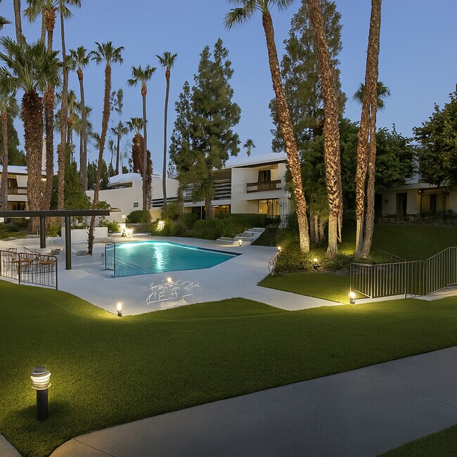 Building Photo - 5301 E Waverly Dr