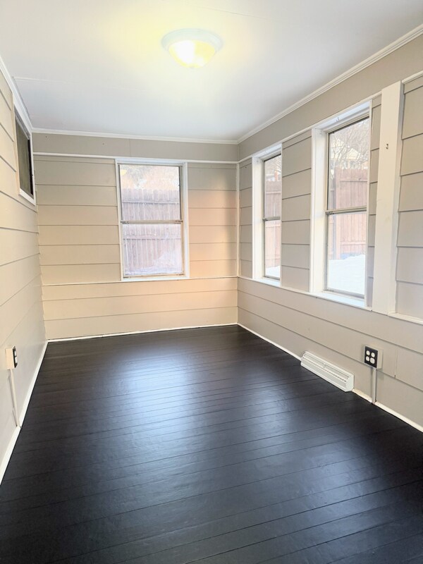 Foto del edificio - 312 Forrest St