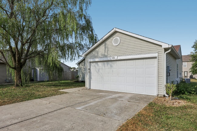 Building Photo - 954 Ginger Cir