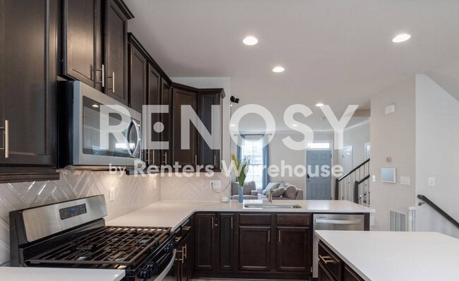 Building Photo - 1041 Flester Ln