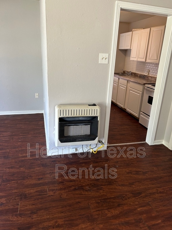 Building Photo - 4008 Homan Ave