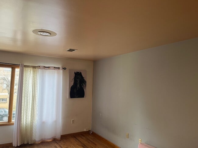 Building Photo - 64 Rome St