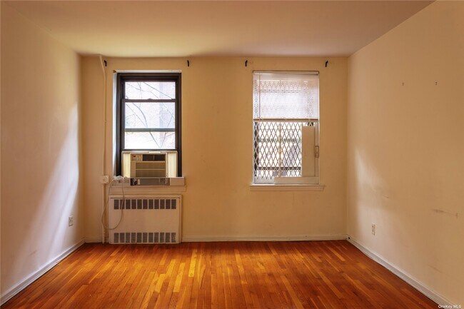 Foto del edificio - 109-23 71st Rd
