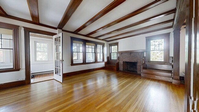 Foto del edificio - 113 Cushing Ave