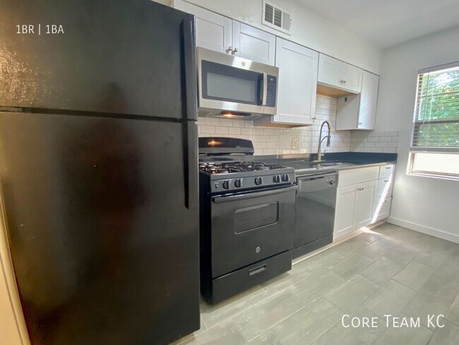 Foto del edificio - 4128 Roanoke Rd