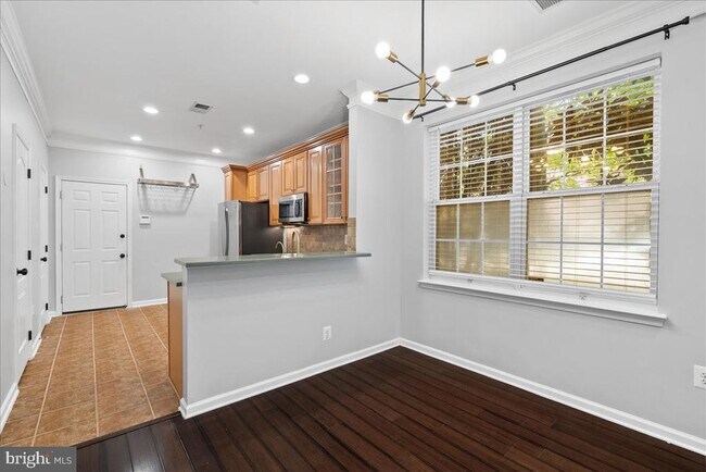 Foto del edificio - 12432 Liberty Bridge Rd