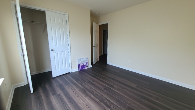 Building Photo - 5012 Rainmaker Dr