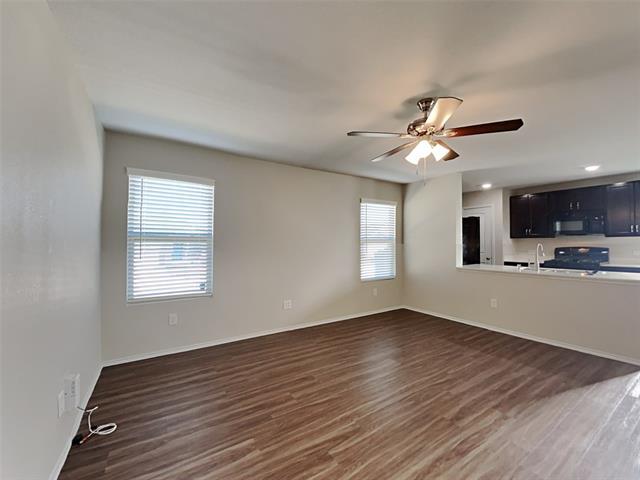 Building Photo - 301 Falling Star Dr