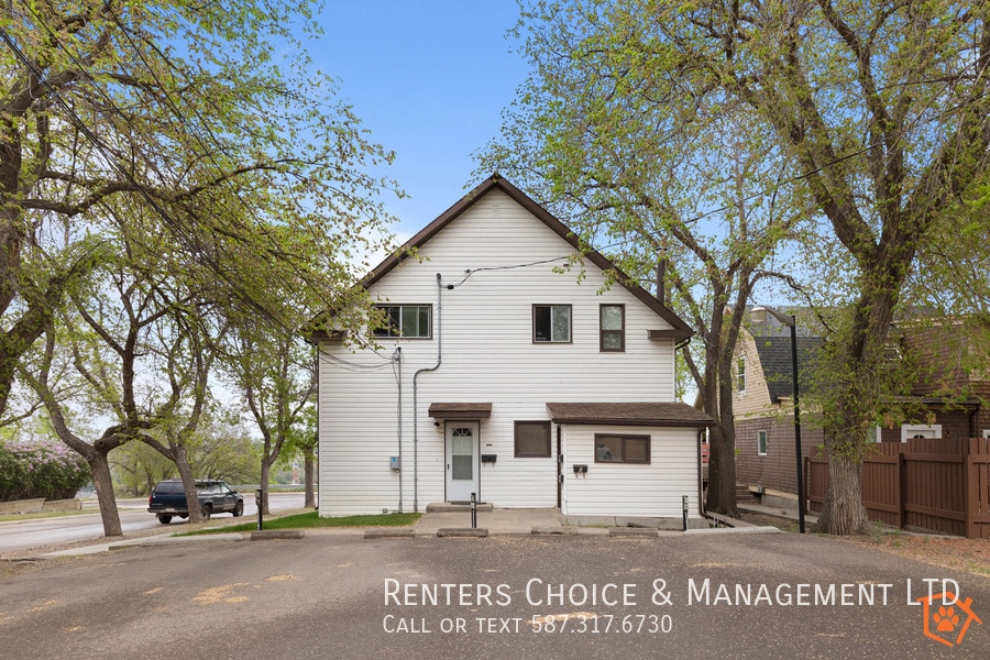 Primary Photo - MAIN FLOOR UNIT With Assigned Parking