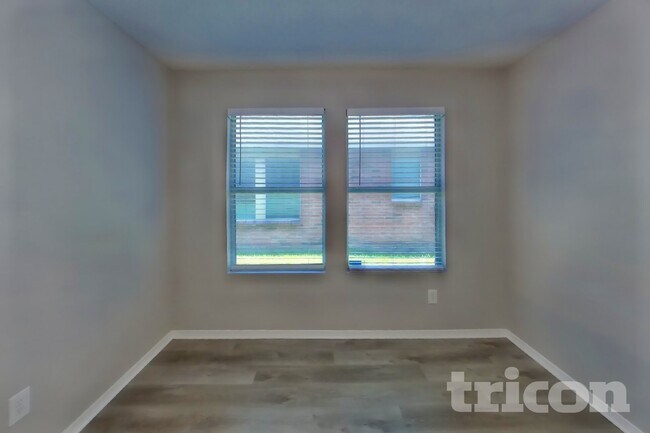 Foto del edificio - 2328 White Oak Dr