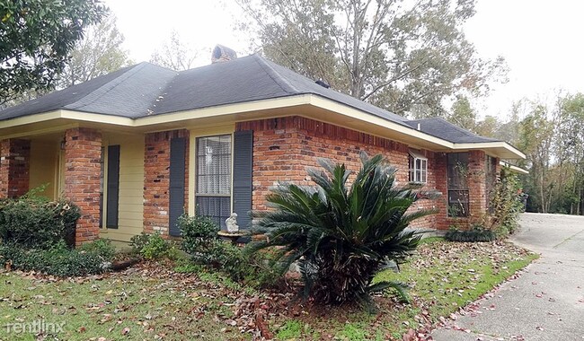 Building Photo - 4 br, 2.5 bath House - 3730 Harris Drive