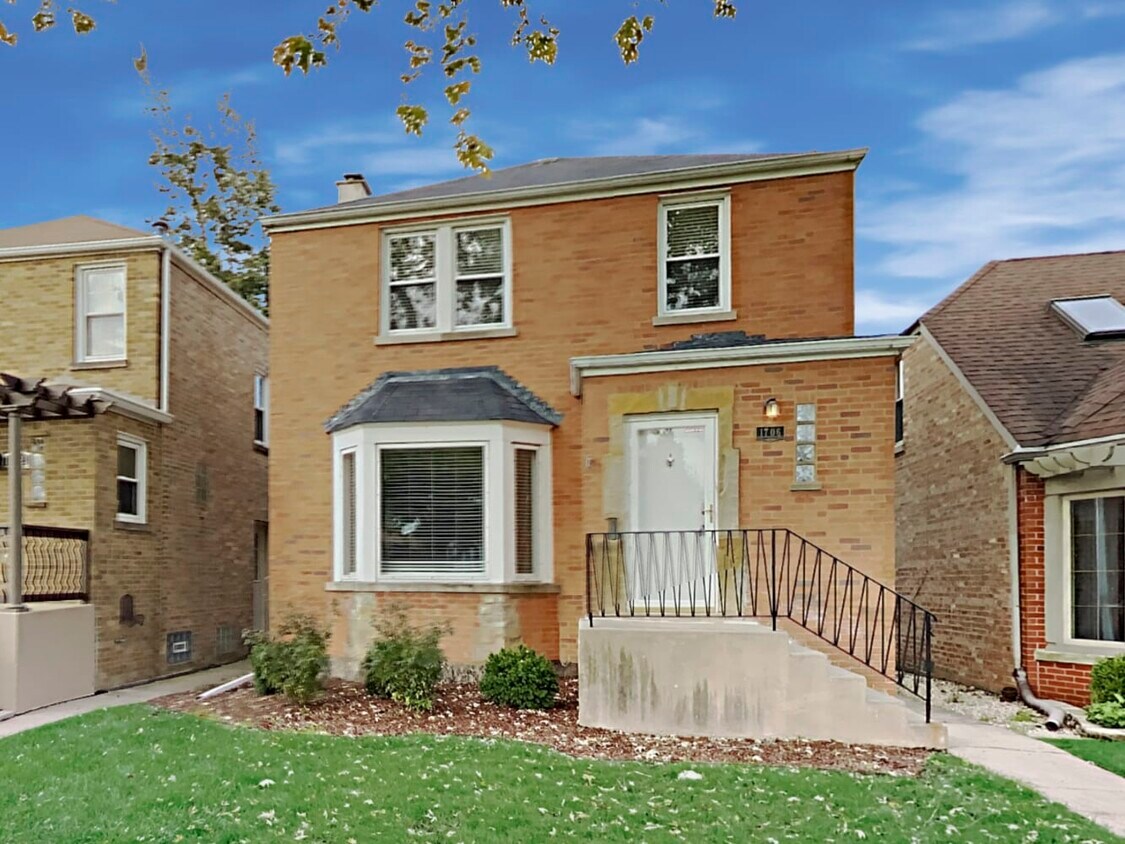 1706 N 75th Ct House Rental in Elmwood Park, IL