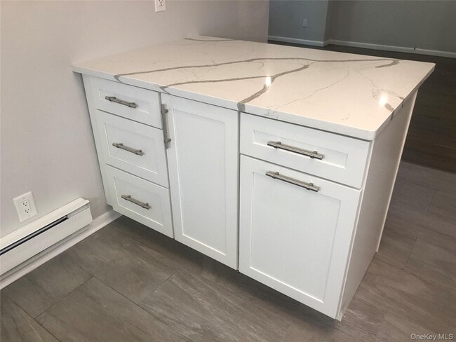 Building Photo - 3213 S Shelley St