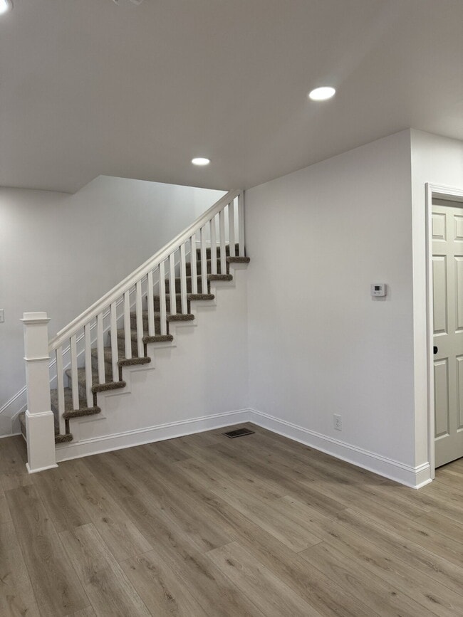 Building Photo - "Newly and beautifully remodeled 3-Bed home on Denmark Street!"