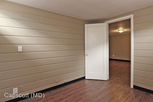 Building Photo - 1525 SE 41st Ave