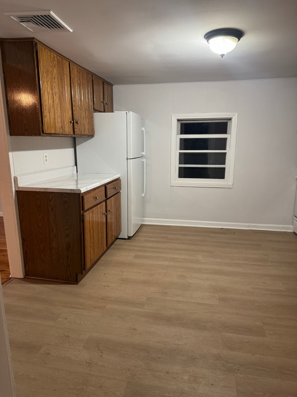 Building Photo - 223 N Main St