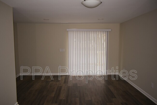 Foto del edificio - 2872 Willow Cove Dr