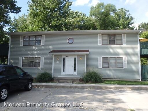Building Photo - 4400 Mesa Dr