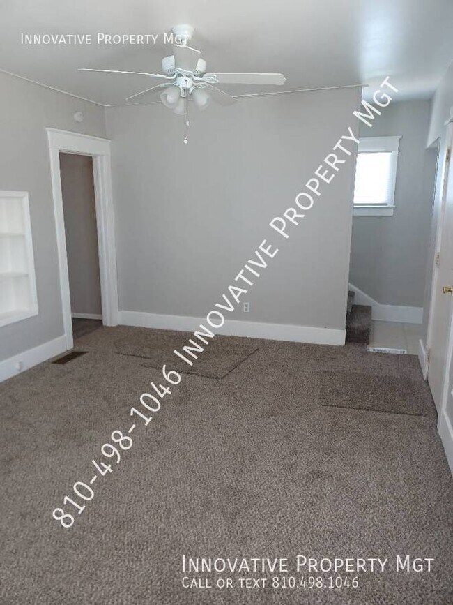 Building Photo - Spacious Updated 4 bedroom 2 bath home!