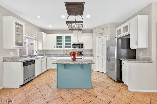 Building Photo - 8963 Crystal Lagoon Ct
