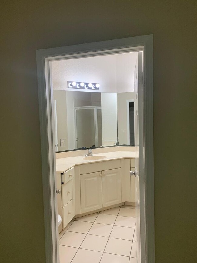 Foto del edificio - 1966 Freeport Dr